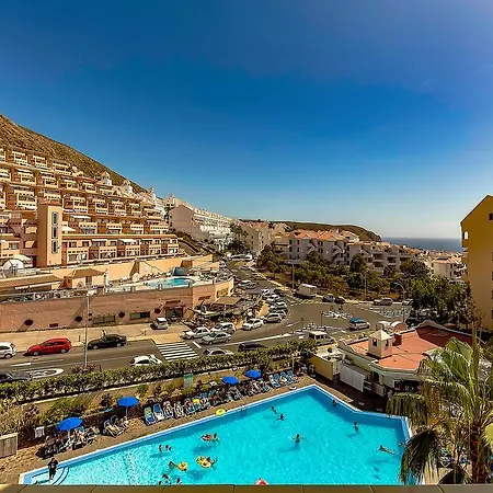 Los Cristianos 27chr38 *